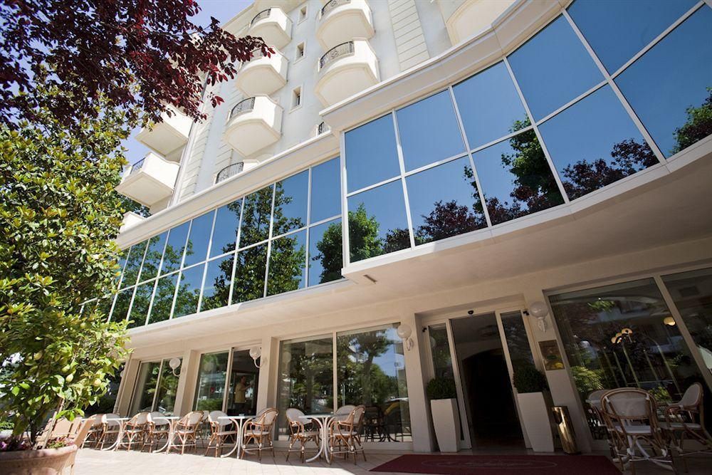 Hotel Michelangelo Bellaria-Igea Marina Bagian luar foto