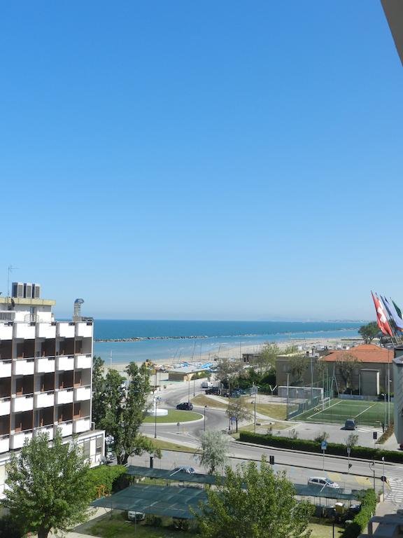 Hotel Michelangelo Bellaria-Igea Marina Bagian luar foto